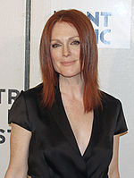 Julianne Moore (intérprete de Maude Lebowski)